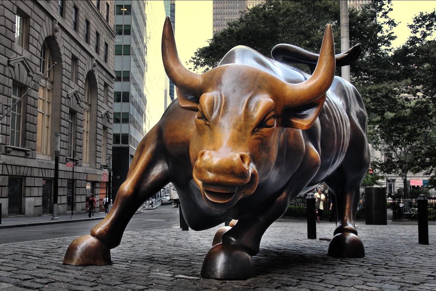 Wall Street charging bull statue - anti-ESG funds
